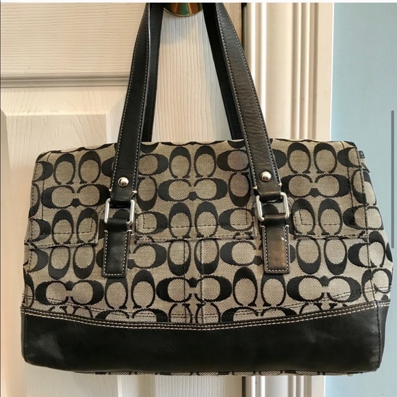 Authentic Coach Handbag - Picture 6 of 12